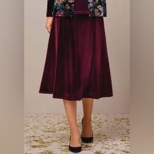 Elegant Midi Skirt in Deep Burgundy